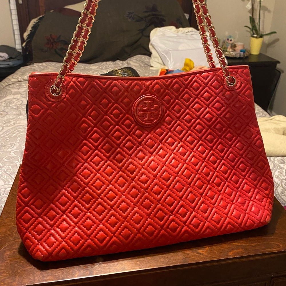 Authentic Tory Burch in valentines Red